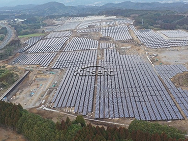 مشروع مثبت على الأرض بالطاقة الشمسية بقدرة 43 ميجاوات ، ميازاكي كين ، اليابان